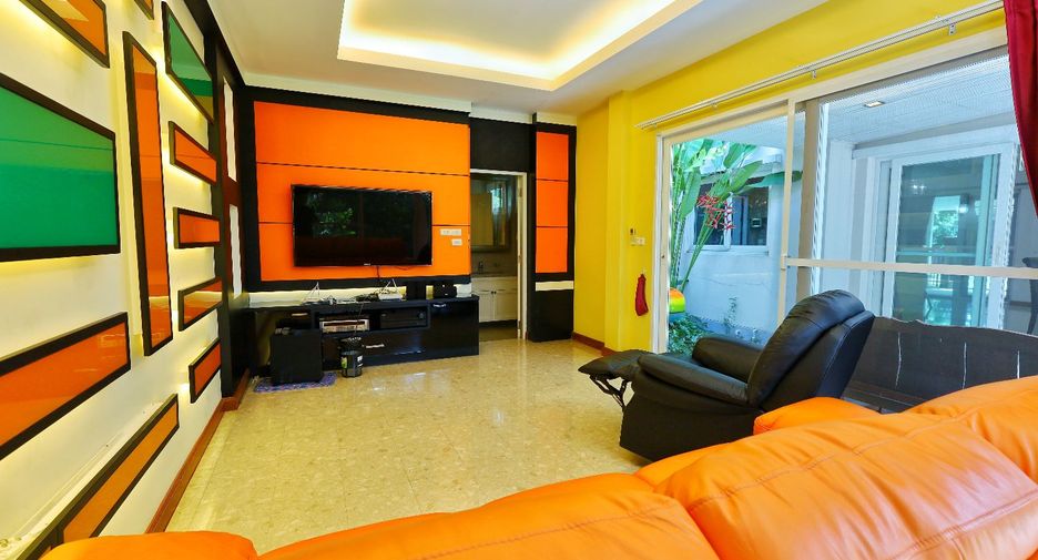 Casa en venta de 4 habitaciones en Bang Khen, Bangkok