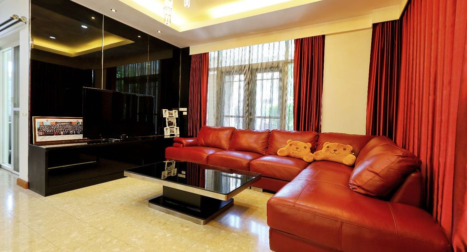 Casa en venta de 4 habitaciones en Bang Khen, Bangkok