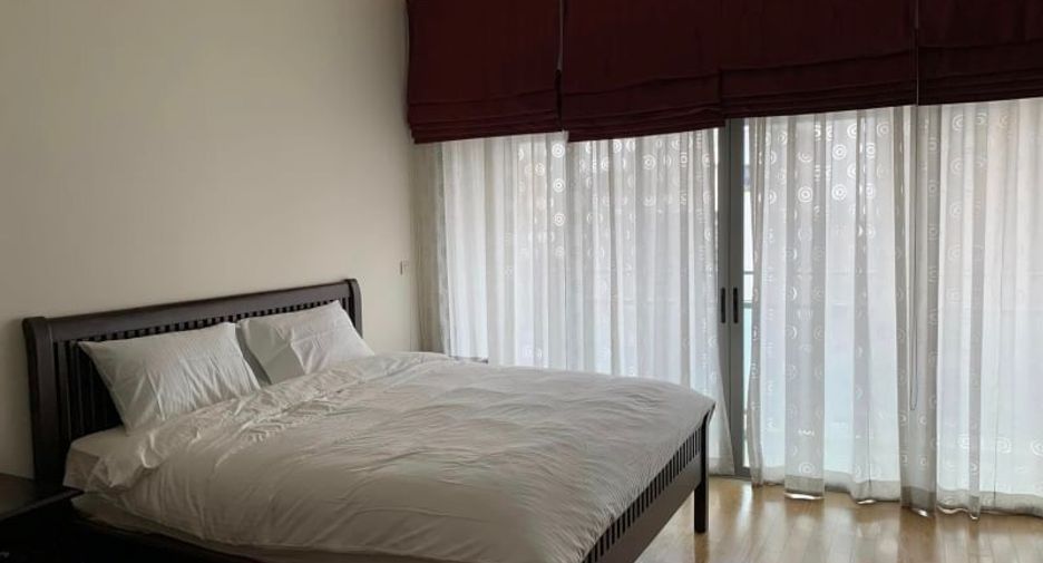 Condo en alquiler de 3 habitaciones en Khlong Toei, Bangkok