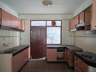 Casa adosada en alquiler y en venta de 5 habitaciones en Watthana, Bangkok