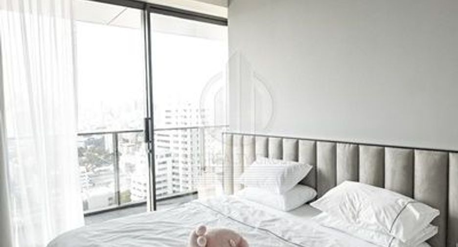 For sale 3 bedrooms condo in Watthana, Bangkok