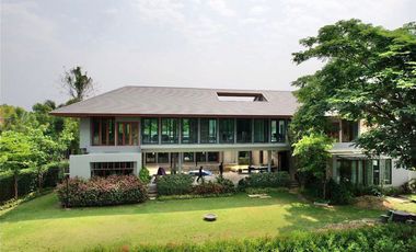 For sale 4 bedrooms house in San Sai, Chiang Mai