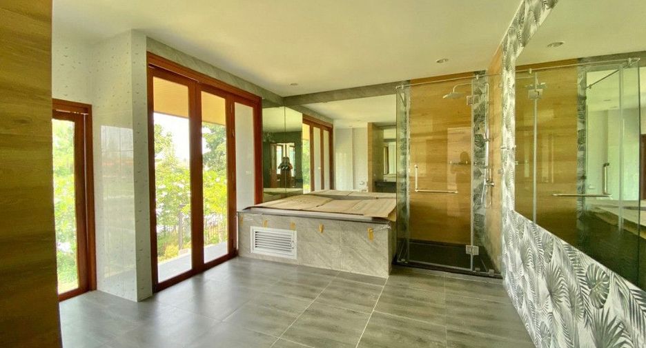 Casa en venta de 4 habitaciones en San Sai, Chiang Mai