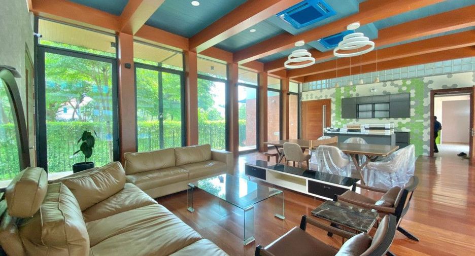 Casa en venta de 4 habitaciones en San Sai, Chiang Mai