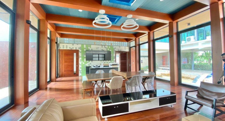Casa en venta de 4 habitaciones en San Sai, Chiang Mai
