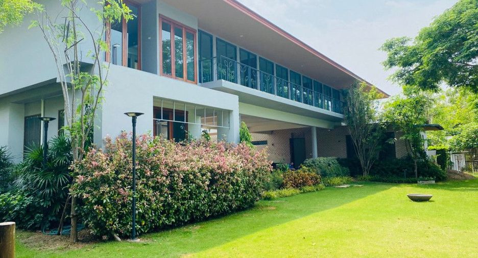 Casa en venta de 4 habitaciones en San Sai, Chiang Mai