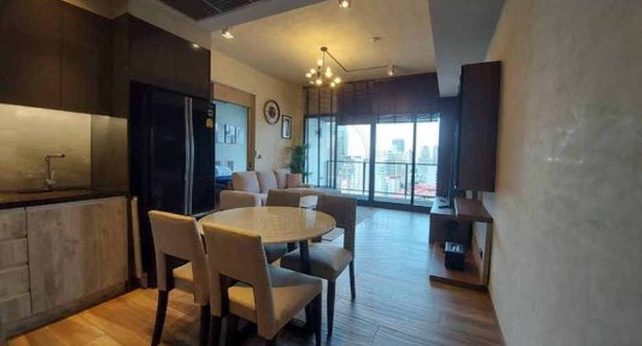 À louer et à vendre 2 chambres condo à Watthana, Bangkok