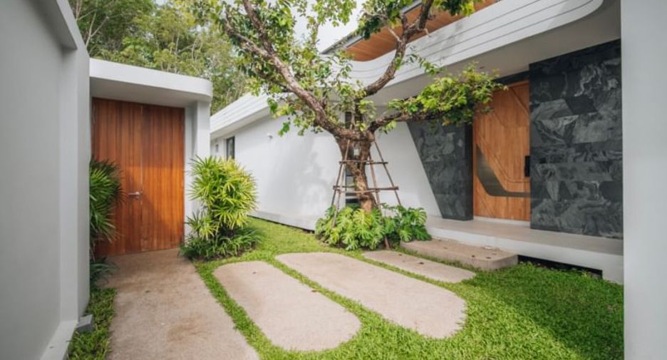 For sale 5 bedrooms villa in Thalang, Phuket
