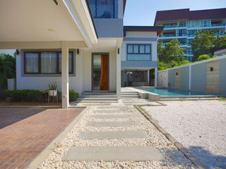 For rent and for sale 5 bed house in Bang Lamung, Chonburi