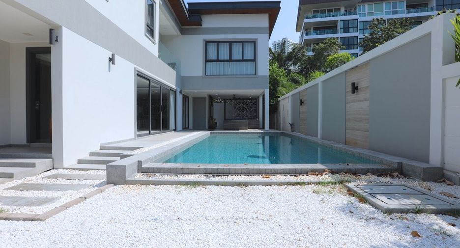 For rent and for sale 5 bed house in Bang Lamung, Chonburi