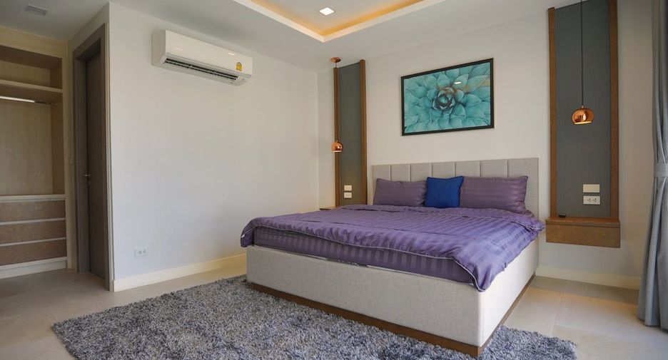 For rent and for sale 5 bed house in Bang Lamung, Chonburi
