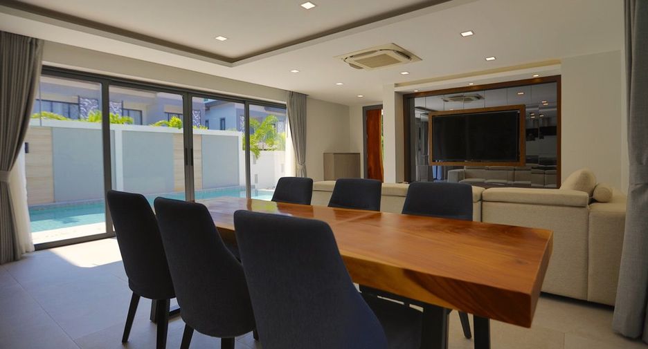 For rent and for sale 5 bed house in Bang Lamung, Chonburi
