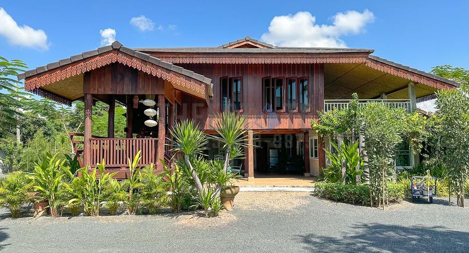 Local comercial en alquiler y en venta de 11 habitaciones en Doi Saket, Chiang Mai