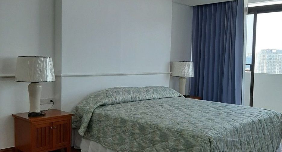 Wohnung zur Miete mit 4 Zimmer in Khlong Toei, Bangkok