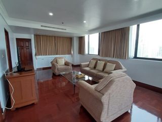 Wohnung zur Miete mit 4 Zimmer in Khlong Toei, Bangkok