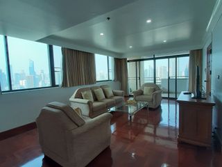 Wohnung zur Miete mit 4 Zimmer in Khlong Toei, Bangkok