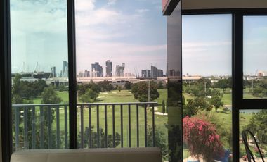 For sale 1 bed condo in Suan Luang, Bangkok