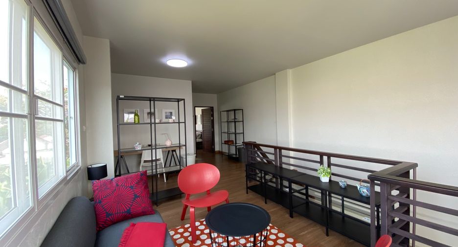 For sale 2 bedrooms retail Space in Mueang Chiang Mai, Chiang Mai