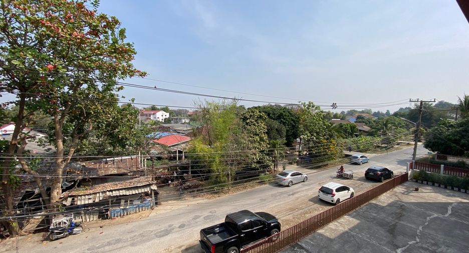 For sale 2 bedrooms retail Space in Mueang Chiang Mai, Chiang Mai