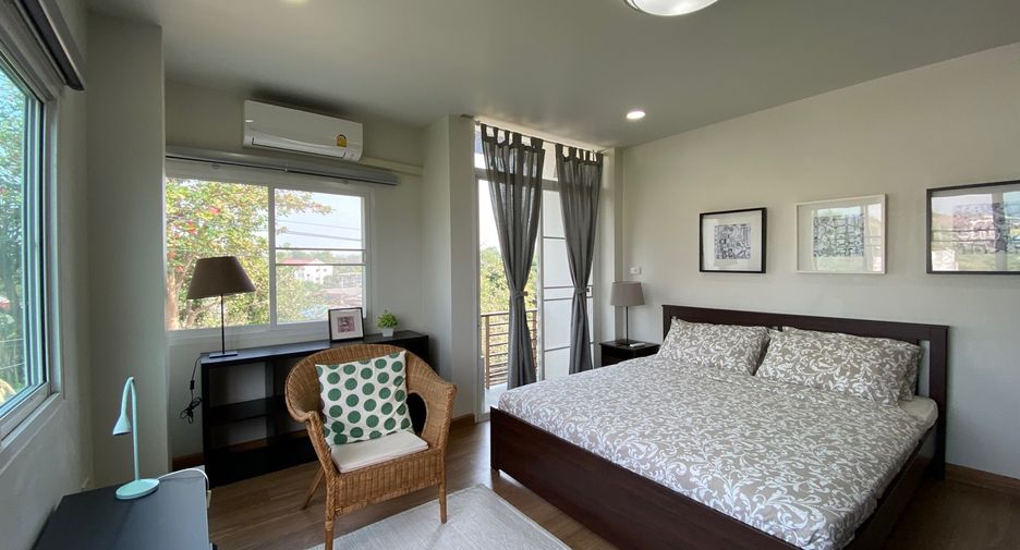 For sale 2 bedrooms retail Space in Mueang Chiang Mai, Chiang Mai