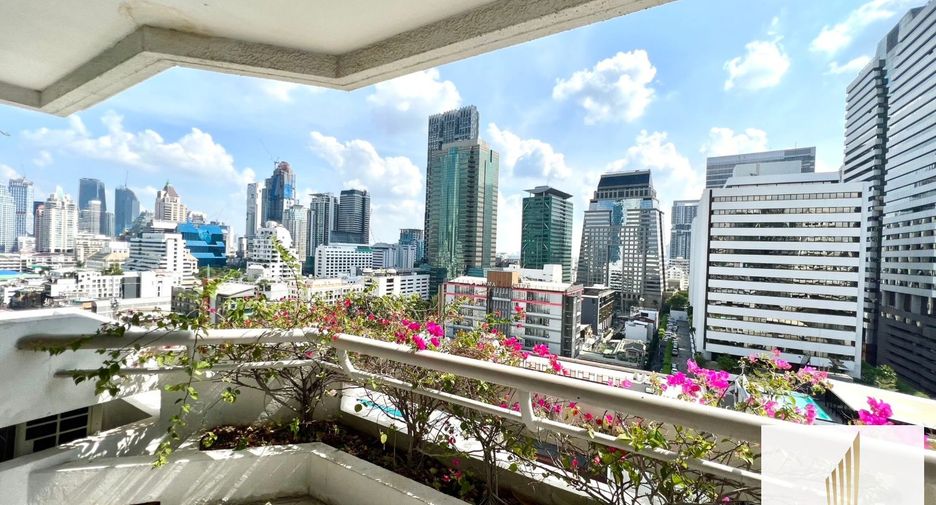 For rent 3 Beds apartment in Bang Rak, Bangkok