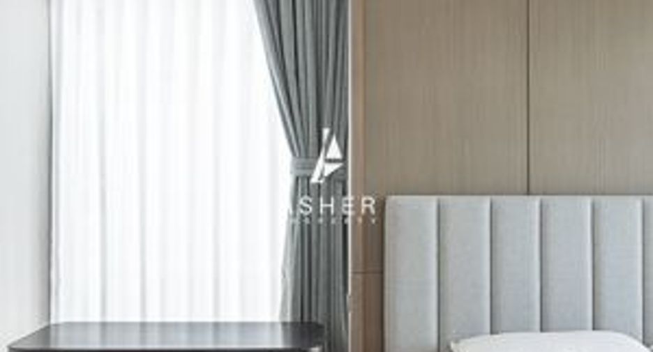 For sale 3 bedrooms condo in Watthana, Bangkok