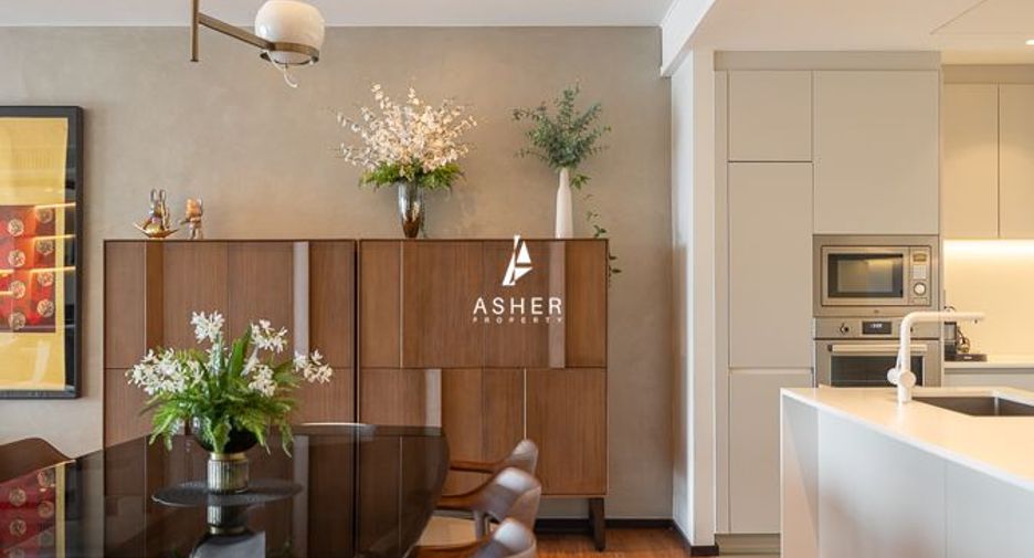 For sale 3 bedrooms condo in Watthana, Bangkok