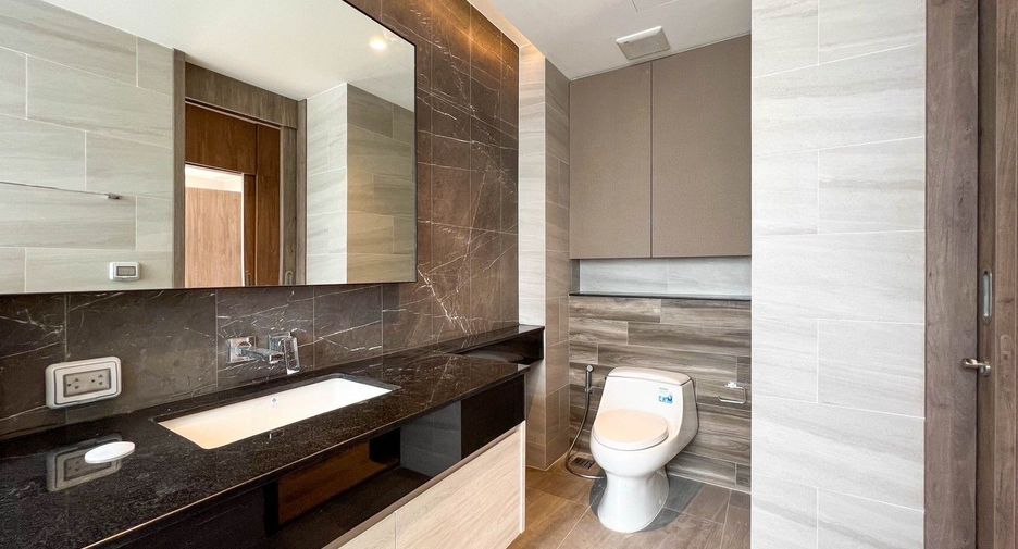For sale 4 ベッドルーム house in Yan Nawa, Bangkok