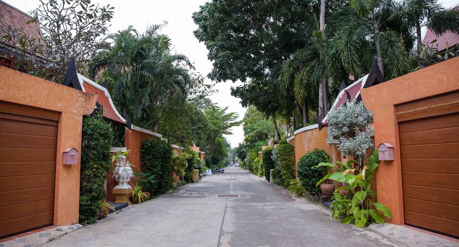 Villa en venta de 4 habitaciones en Bang Lamung, Chonburi