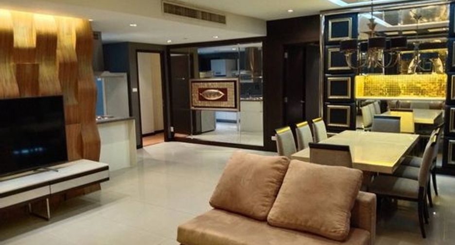 For rent 3 ベッドルーム condo in Khlong Toei, Bangkok