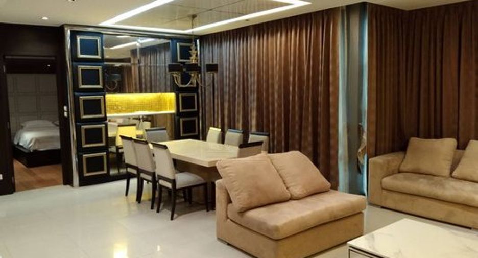 For rent 3 ベッドルーム condo in Khlong Toei, Bangkok