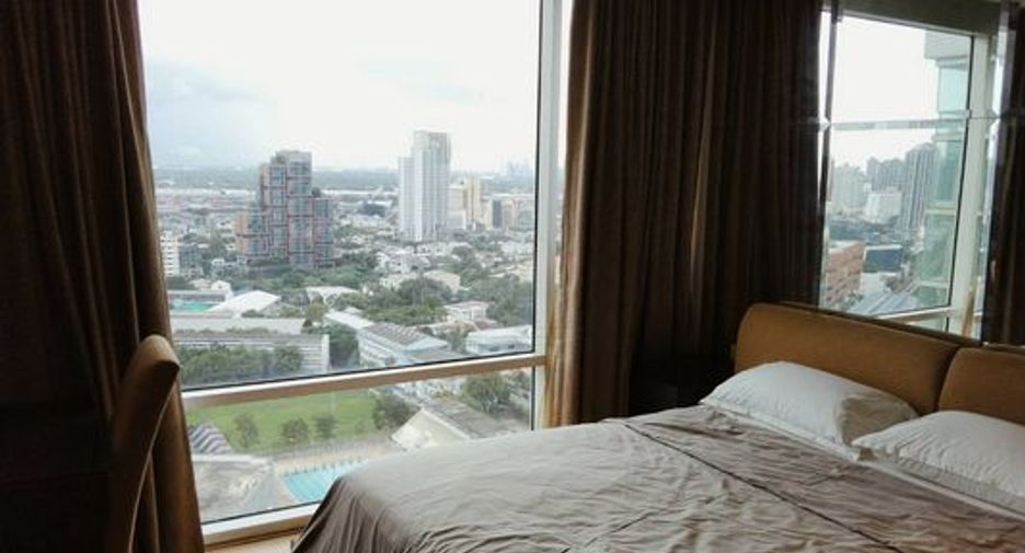 For rent 3 ベッドルーム condo in Khlong Toei, Bangkok