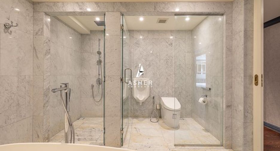 For sale 3 bedrooms condo in Sathon, Bangkok