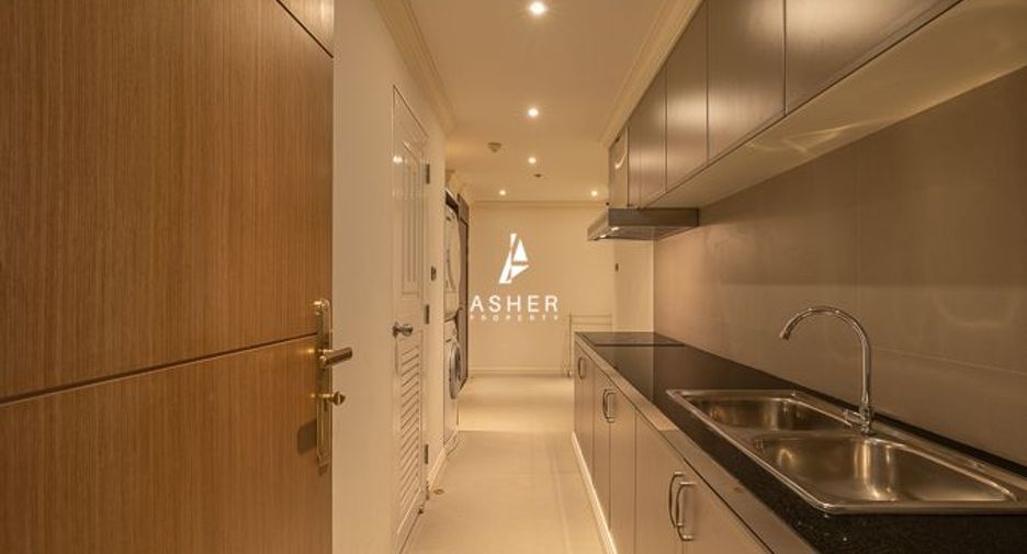 For sale 3 bedrooms condo in Sathon, Bangkok