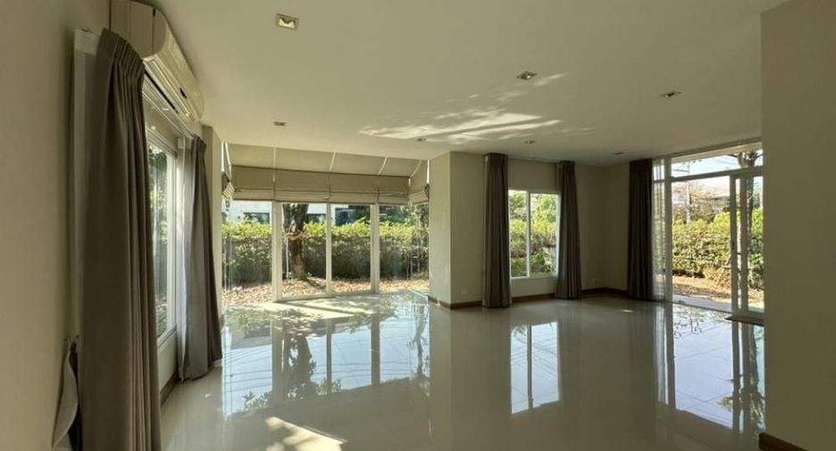 For rent and for sale 5 bedrooms house in Sai Mai, Bangkok