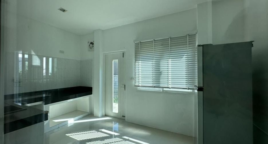 For rent and for sale 5 bedrooms house in Sai Mai, Bangkok