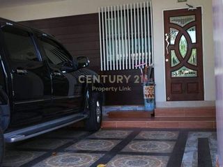 For sale 4 Beds house in Bangkok Noi, Bangkok