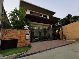 For sale 4 Beds house in Bangkok Noi, Bangkok