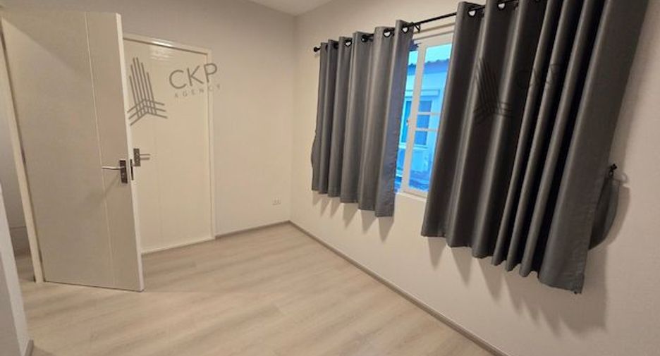 For sale 2 ベッドルーム townhouse in Bang Bo, Samut Prakan