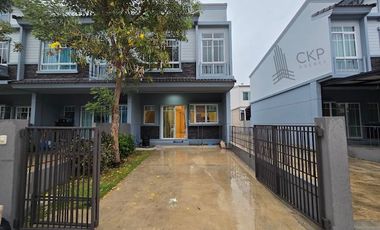 Casa adosada en venta de 2 habitaciones en Bang Bo, Samut Prakan