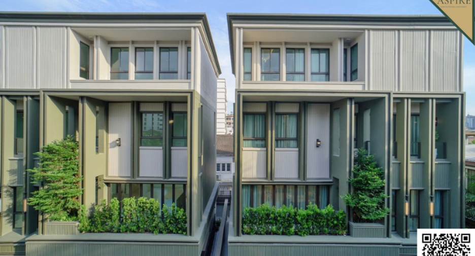 For sale 3 bedrooms house in Watthana, Bangkok