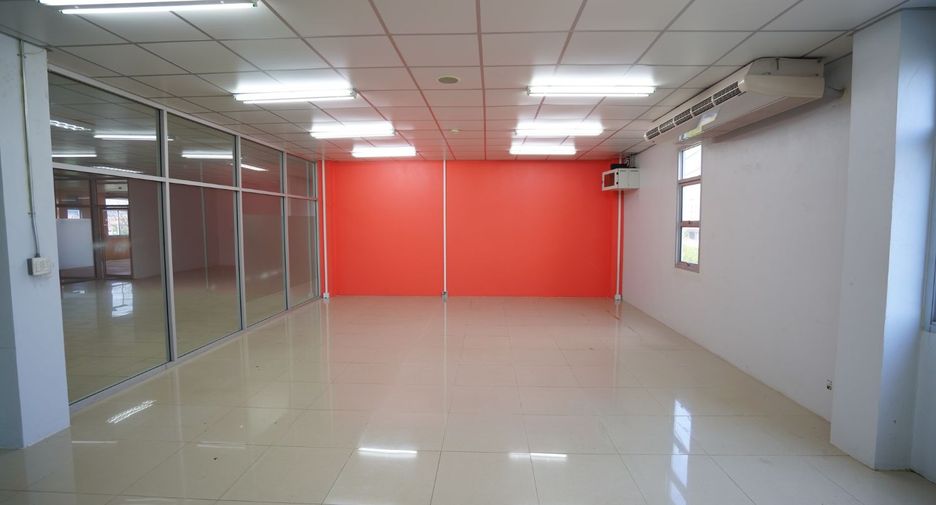 For sale 5 bed warehouse in Khlong Luang, Pathum Thani