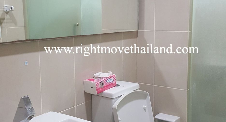 For sale 3 bedrooms townhouse in Yan Nawa, Bangkok