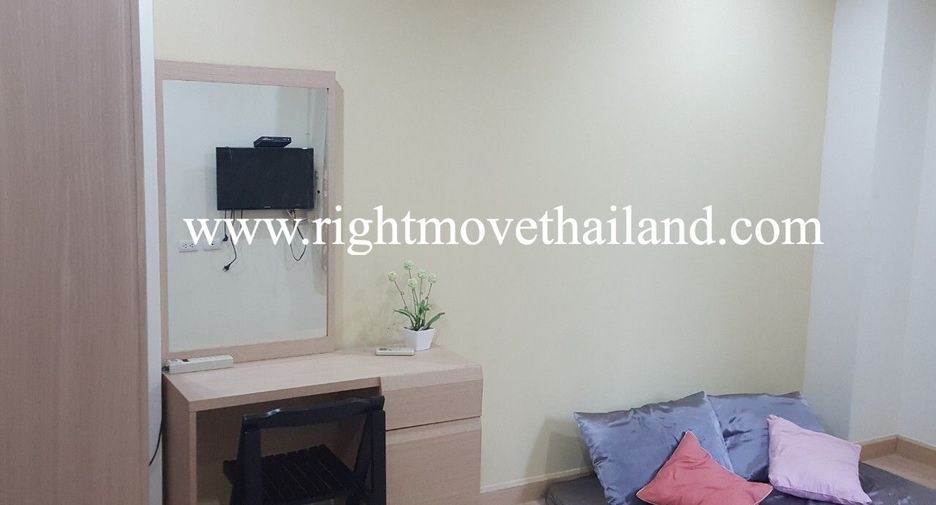 For sale 3 bedrooms townhouse in Yan Nawa, Bangkok