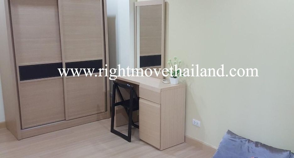 For sale 3 bedrooms townhouse in Yan Nawa, Bangkok