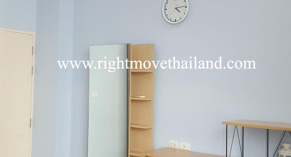 For sale 3 bedrooms townhouse in Yan Nawa, Bangkok