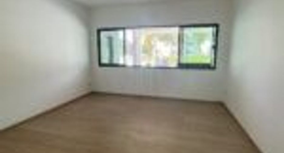 For sale 5 bedrooms house in Bang Phli, Samut Prakan