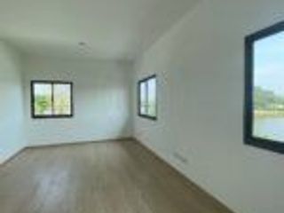 Casa en venta de 5 habitaciones en Bang Phli, Samut Prakan