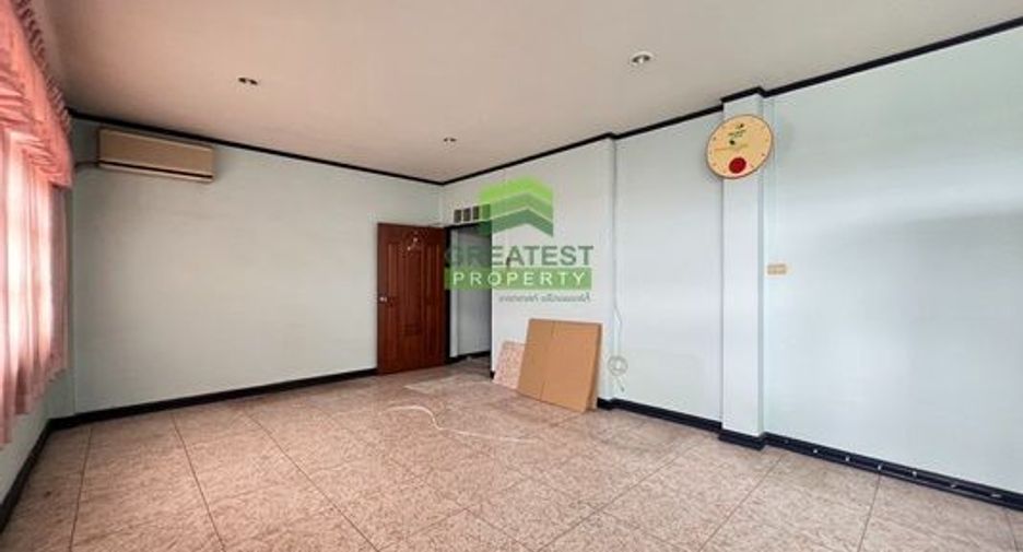 For sale 6 bedrooms retail Space in Bang Khae, Bangkok