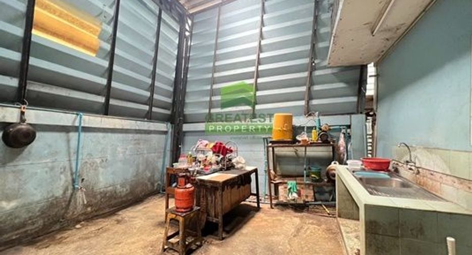 For sale 6 bedrooms retail Space in Bang Khae, Bangkok